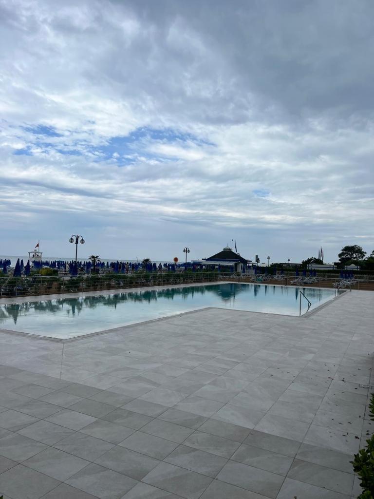 Residence Penelope - Walterigato Apartments Solo Per Famiglie Lido di Jesolo Exterior foto